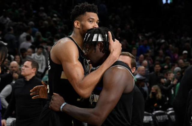 1652377756792040838.jpg NBA.jpg